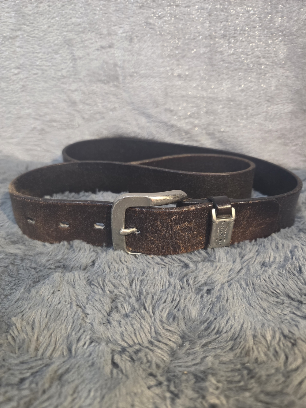 Brown Leather Men’s Belt with Brushed Silver Buckle